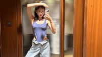 Atau sekadar mengunggah foto seksi seperti ini. (Foto: dok. Instagram @taeyeon_ss)