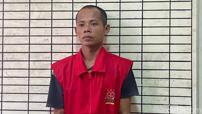 Tampang Ruslan yang tega menganiaya anaknya hingga meninggal dunia di Sorong.