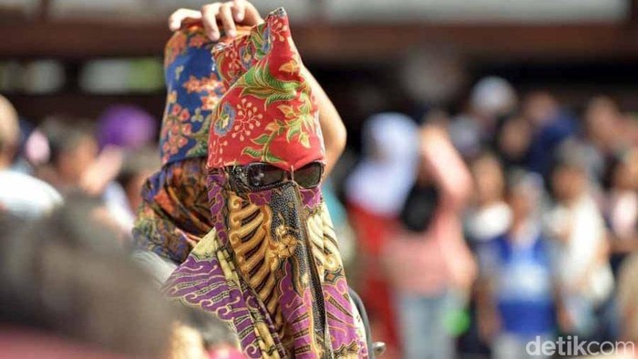 Tradisi Festival Topeng Sekura Lampung (Tommy Saputra/detikSumbagsel)