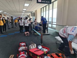 Kaki Nyangkut di Travelator Bandara, Wanita Ini Sampai Harus Diamputasi