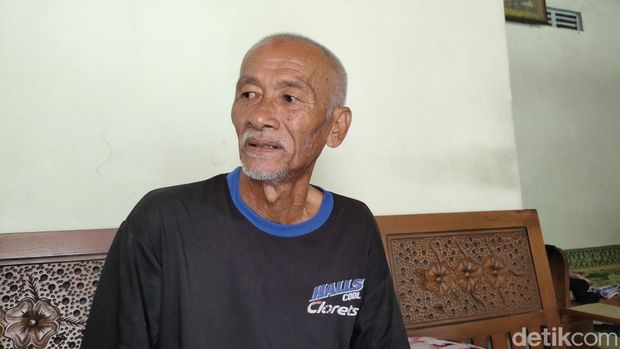 Widodo saat ditemui di rumahnya, Jagalan RT 03 RW 11, Jebres, Solo, Rabu (5/7/2023). Widodo sempat menemukan uang Rp 2 juta di jalanan dan dikembalikan ke pemiliknya.