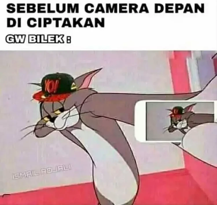 10 Meme HP Jadul, Anak Milenial Mana Paham HP jadul membawa sejumlah kenangan yang bikin senyum sendiri. Anak milenial nggak akan paham, deh!