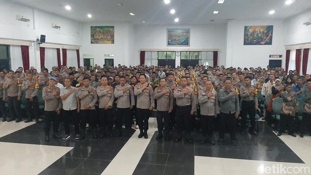 Acara Sosialisasi Polisi Rw dan Ketua RW terkait TPPO dan Narkoba.