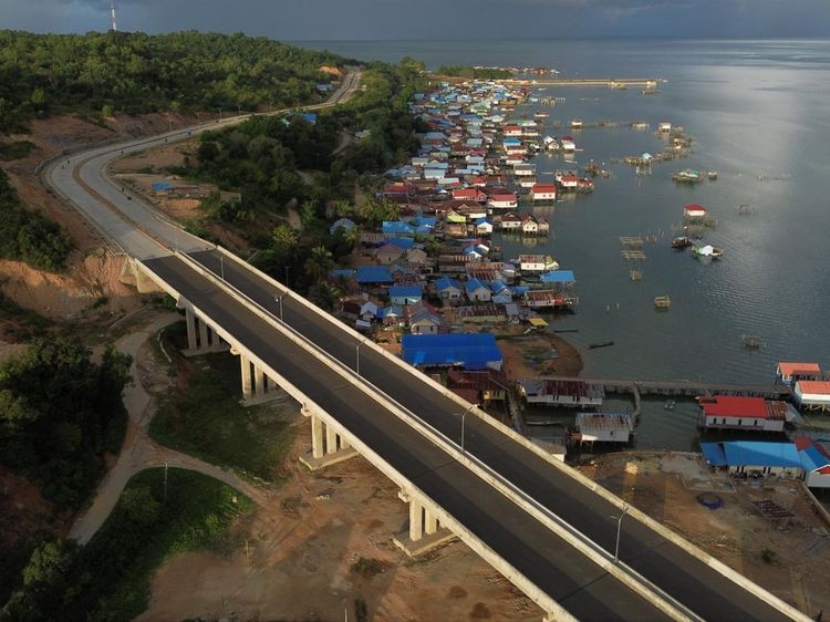 Intip Akses Jalan Pesisir di Kendari