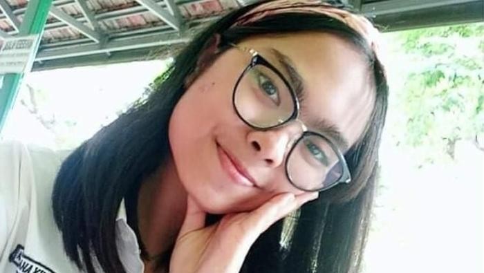 Andriana Yubelia Noven Cahya semasa hidup