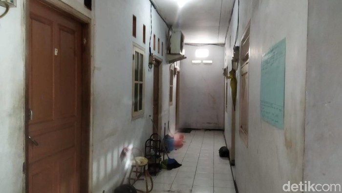 Ayah simpan jasad bayinya di freezer tinggal di kontrakan di gang sempit di Jalan Tanah Seratus, Sudimara Jaya, Ciledug, Kota Tangerang.