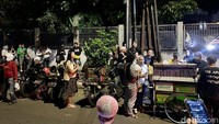 Bahkan saat detikFood mencicipi, kami sampai membutuhkan waktu 45 menit untuk mengantre karena saking panjangnya. Namun, itu terbayarkan dengan rasa bacangnya. Foto: detikcom/Riska Fitria