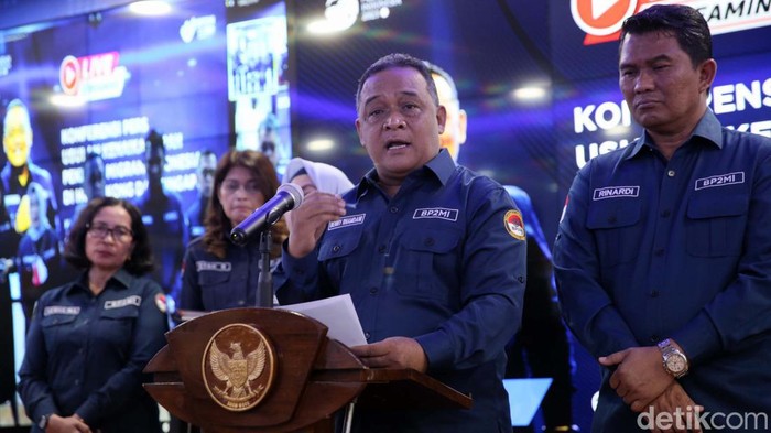 Badan Pelindungan Pekerja Migran Indonesia (BP2MI) mengusulkan kenaikan upah Pekerja Migran Indonesia (PMI) sektor domestik di Hongkong dan Singapura.