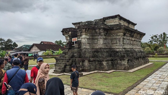Balai Pelestarian Kebudayaan (BPK) Wilayah XI menuntaskan pemugaran dua candi di Tulungagung yakni Candi Sanggrahan dan Candi Mirigambar