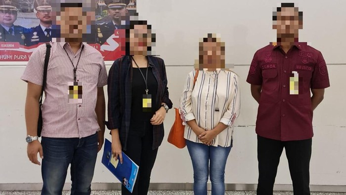 Kantor Imigrasi Ngurah Rai mendeportasi warga negara (WN) Portugal berinisial FDS pada Rabu (5/7/2023). Bule perempuan itu diusir lantaran overstay hampir 10 bulan.