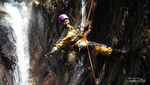 Coba Deh Canyoning di Curug Ngumpet, Seru Pakai Banget!