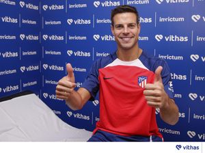 Resmi! Cesar Azpilicueta Gabung Atletico Madrid