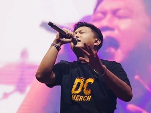 Profil Denny Caknan, Penyanyi Los Dol hingga Kalih Welasku