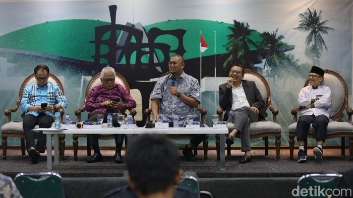 Diskusi Dialektika Demokrasi Diskusi dialektika demokrasi digelar di Komplek Parlemen, Senayan, Jakarta, Kamis (6/7/2023). Diskusi ini mengangkat tema