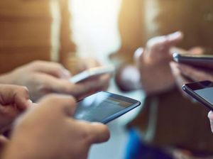 Telkomsel-XL Axiata Bikin FMC, Smartfren Enggan FOMO