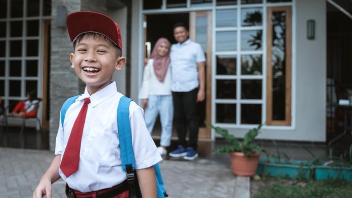 Ilustrasi Anak Berangkat Sekolah