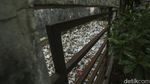 Jorok, Kali di Samping Balai Kota Depok Penuh Sampah