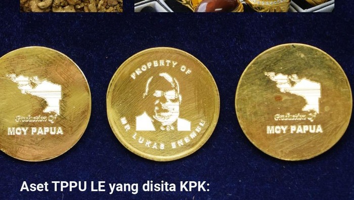 Koin berwajah Lukas Enembe (dok KPK )
