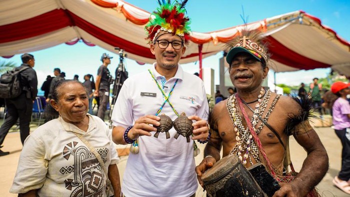 Sandiaga di Papua
