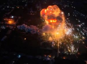 Ledakan Pecah Keheningan Malam di Kota Makiivka yang Dikuasai Rusia