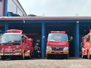 Pahit Damkar Garut: Diludahi hingga Dipukul Warga di TKP Kebakaran