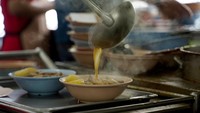 Chef asal Qatar ini mengaku sangat menyukai makanan yang dijual di pinggir jalan di Kota Medan. Menurutnya, dinegara asal mereka tidak pernah ada pedagang yang berjualan sangat meriah di pinggir jalan seperti di Kota Medan.
