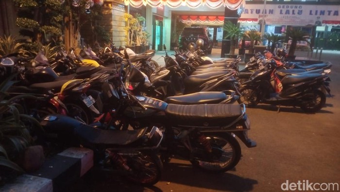 motor pesilat ditahan di Polres Lamongan