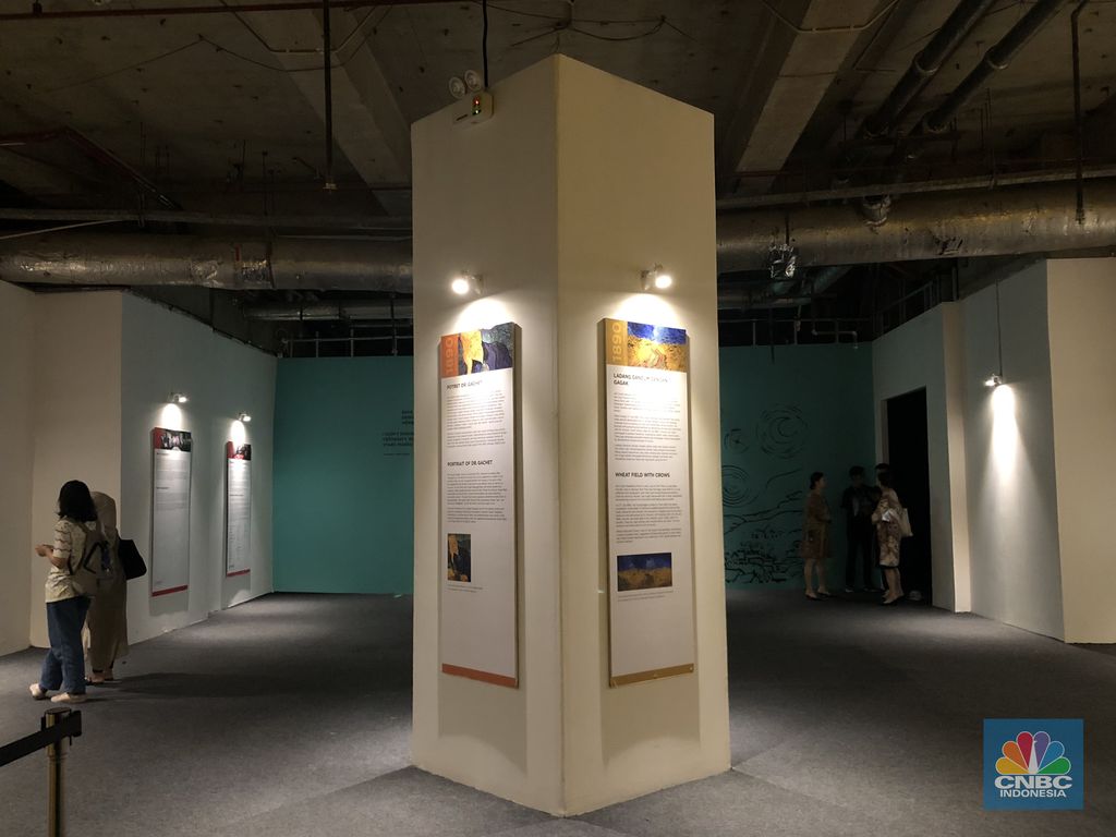 Pameran lukisan Van Gogh di Jakarta. (CNBC Indonesia/Rindi Salsabilla Putri)