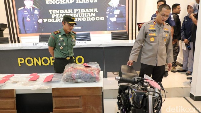 pembunuhan di ponorogo