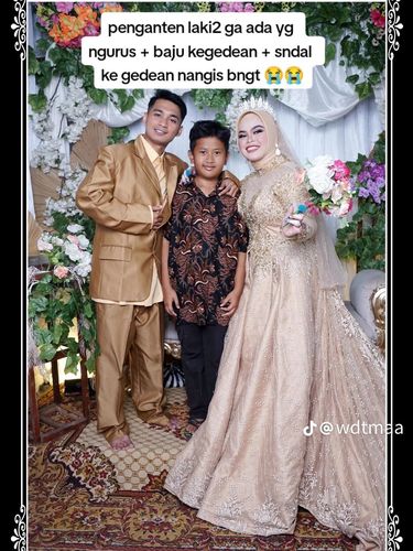 Pengalaman pengantin yang curhat karena menawar harga saat hari pernikahannya. Pengalaman pengantin yang curhat karena menawar harga saat hari pernikahannya.
