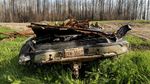 Penampakan Mobil Jadi Rongsokan Gegara Kebakaran Hutan di Kanada