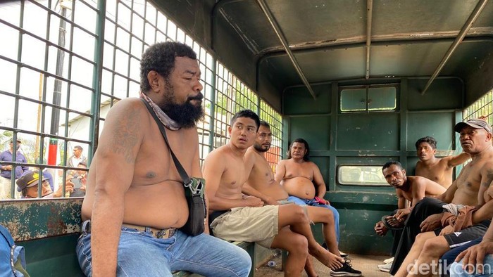 Provokator kerusuhan penertiban rumah liar di Tangki Seribu yang ditangkap polisi. (Alamuddin Hamapu/detikSumut)