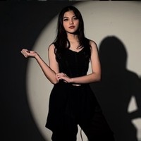 Raihana Zemma Gunawan merupakan putri Sahrul Gunawan dan Indriani Hadi. Kini Raihana tinggal bersama sang ibunda setelah bercerai dengan Sahrul Gunawan. Foto: Instagram @officialputeriremajajakarta, @raihana_zemma