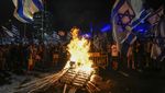 Ribuan Warga Israel Blokir Jalan Setelah Kepala Polisi Tel Aviv Mundur