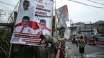 Satpol PP Tertibkan Atribut Partai di Depok