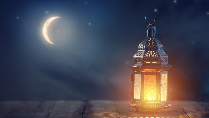 Muharram adalah awal bulan Tahun Hijriah. Tahun Baru Hijriah atau Tahun Baru Islam dirayakan setiap tahun oleh umat Muslim.  Simak sejarah bulan Muharram!