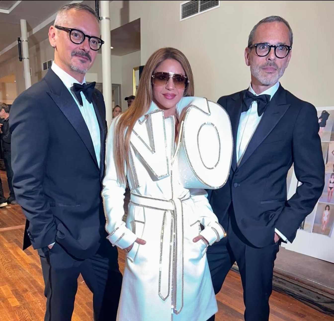 Shakira di Paris Fashion Week Haute Couture.