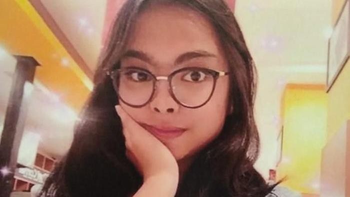Siswi SMK Bogor, Andriana Yubelia Noven Cahya (18), korban pembunuhan di Baranangsiang, Kota Bogor pada 8 Januari 2019. Pelaku saat ini masih belum terungkap.