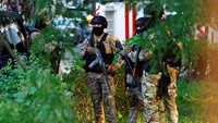 Polisi khusus telah disiagakan di sekitar pengadilan di distrik Shevchenkivskyi, Kiev, Ukraina, Rabu (5/7/2023) waktu setempat.