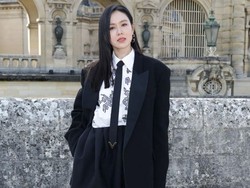 Son Ye Jin Diincar Bintangi Drakor Variety, Karakternya Mirip Ibu NewJeans