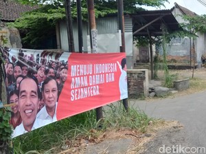 Spanduk Bergambar Jokowi dan Prabowo Juga Muncul di Klaten