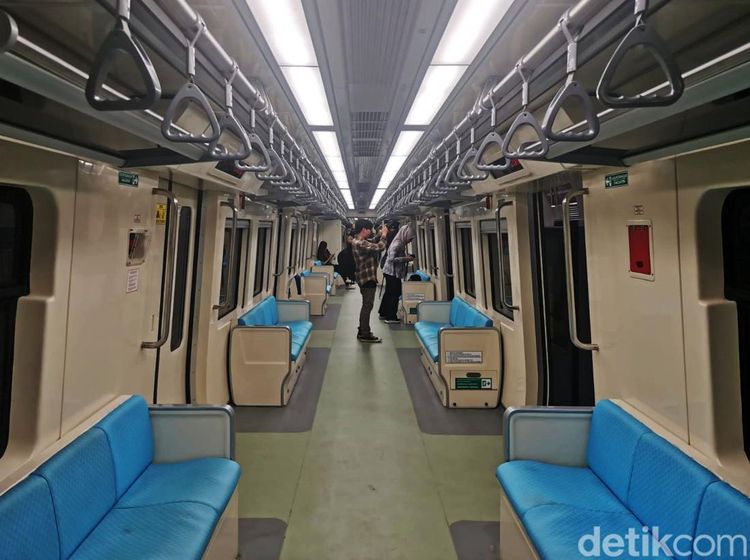 Spoiler Rasanya Naik LRT Jabodebek yang Bentar Lagi Beroperasi