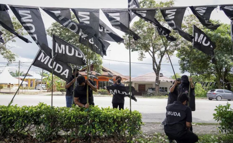 Syed Saddiq Jual Otak-otak Demi Biaya Kampanye Partainya