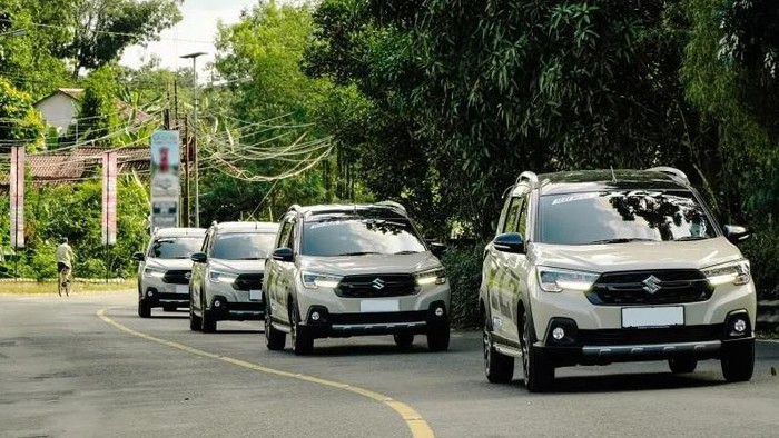 Test Drive Suzuki XL7 Hybrid.