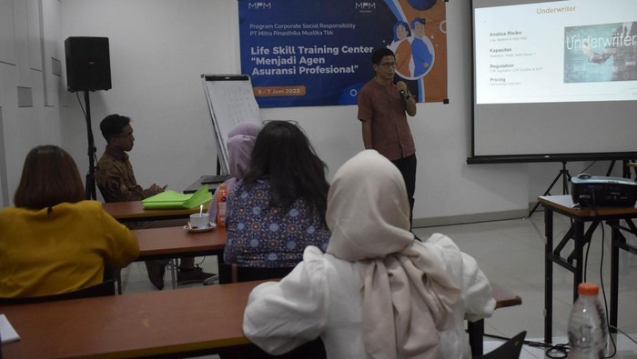 Training Center untuk Tingkatkan Mutu dan Daya Saing SDM MPMX menghadirkan program “Life Skill Training Center” sebagai salah satu program berupa pelatihan guna mewujudkan pemberdayaan ekonomi.