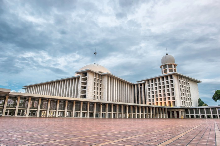 Masjid terbesar di Asia Tenggara