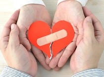 Kalender Jawa Rabu Kliwon 8 April 2026: Tak Suka Kekerasan