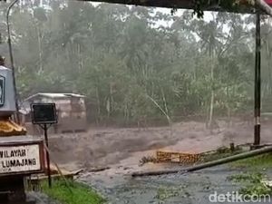 3 Jembatan di Lumajang Putus Dihajar Banjir Lahar Dingin Semeru