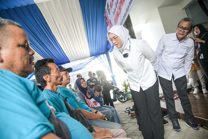 Bupati Purwakarta Anne Ratna Mustika