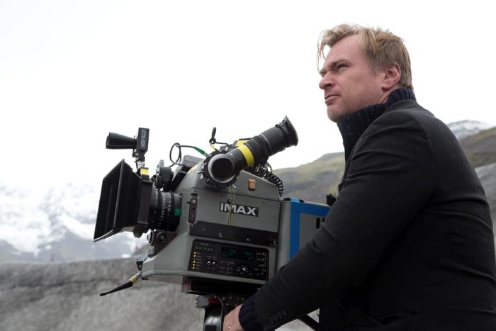 Christopher Nolan saat syuting Interstellar (2014).